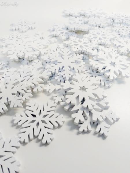 10 weiße Schneeflocken Holz